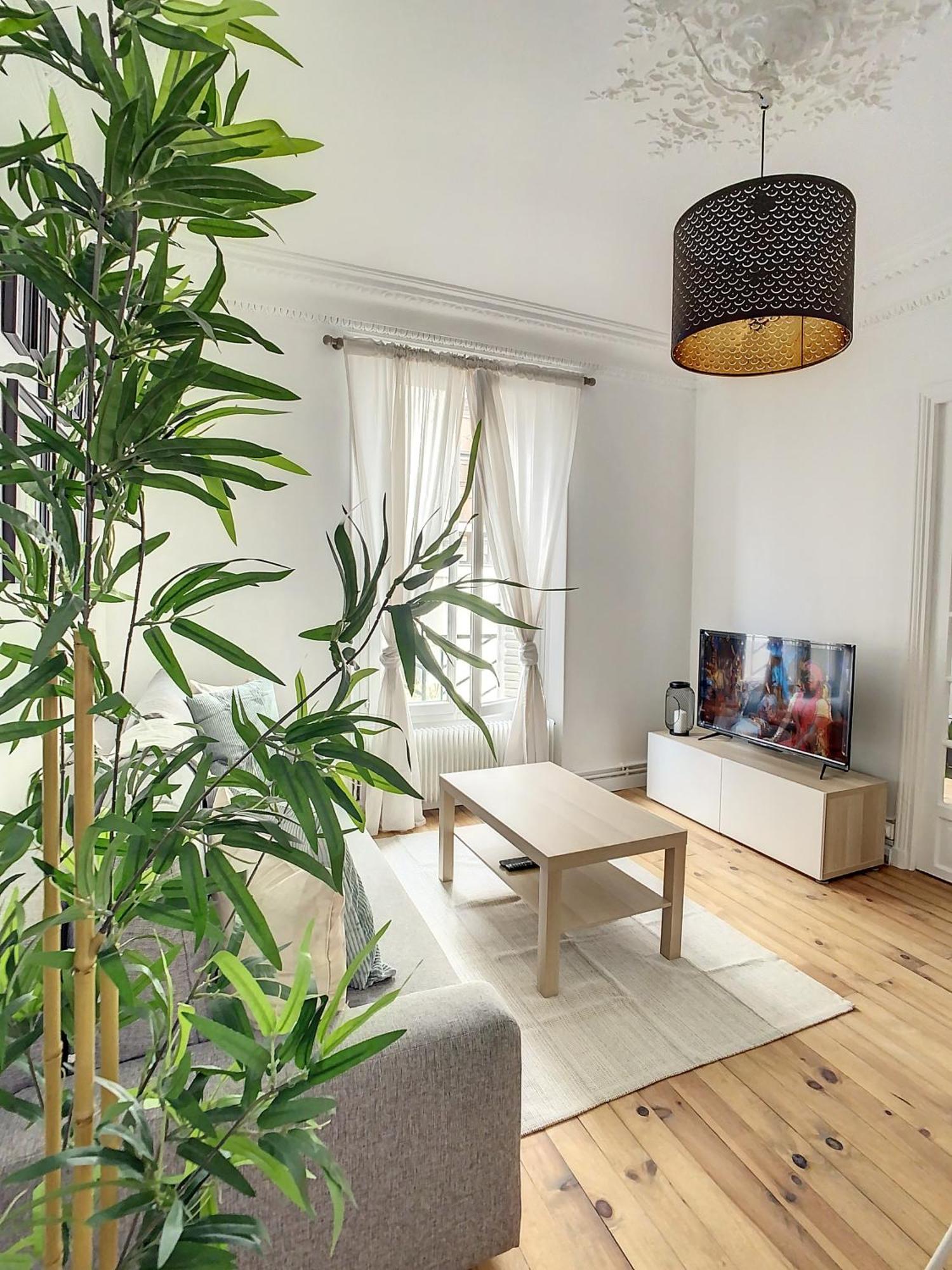 Grand Cozy Appart - Proche Metro Paris - Spots Touristiques 塞纳河畔伊夫里 外观 照片